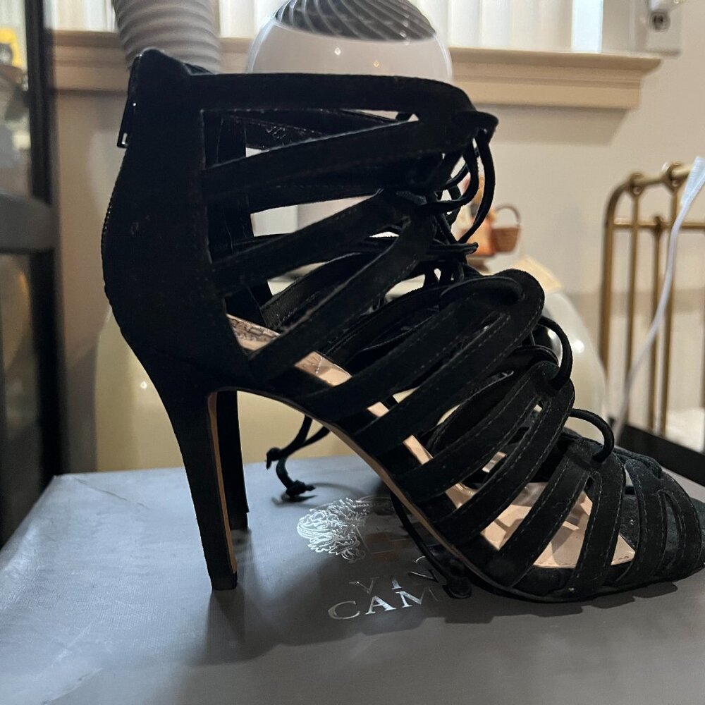 Vince Camuto-Zayna/Black/Suede/Size: 6/36